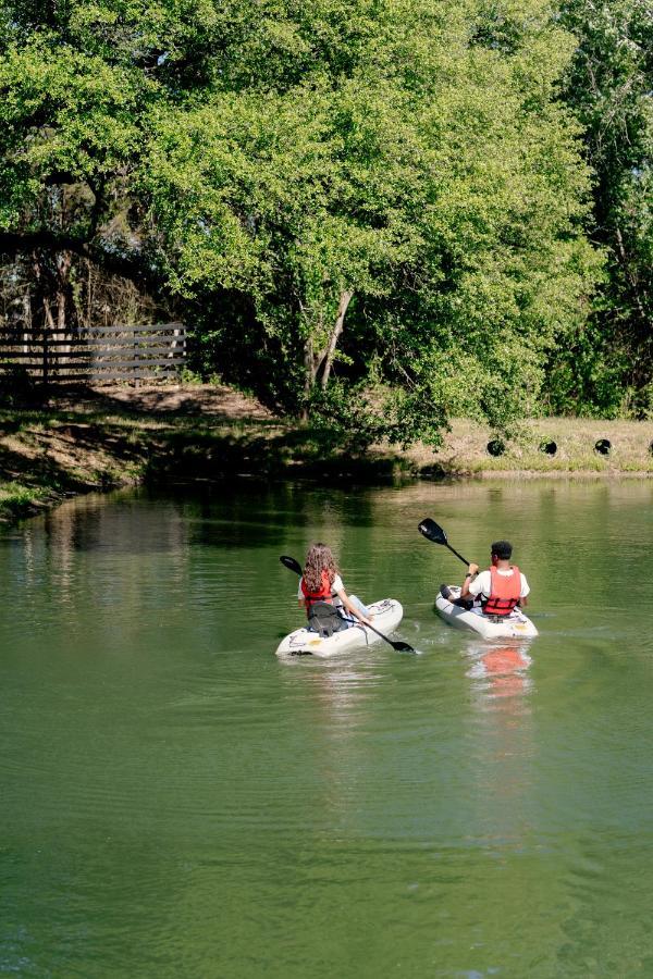 Lakeside South At Live Oak Lake Βίλα Bellmead Εξωτερικό φωτογραφία
